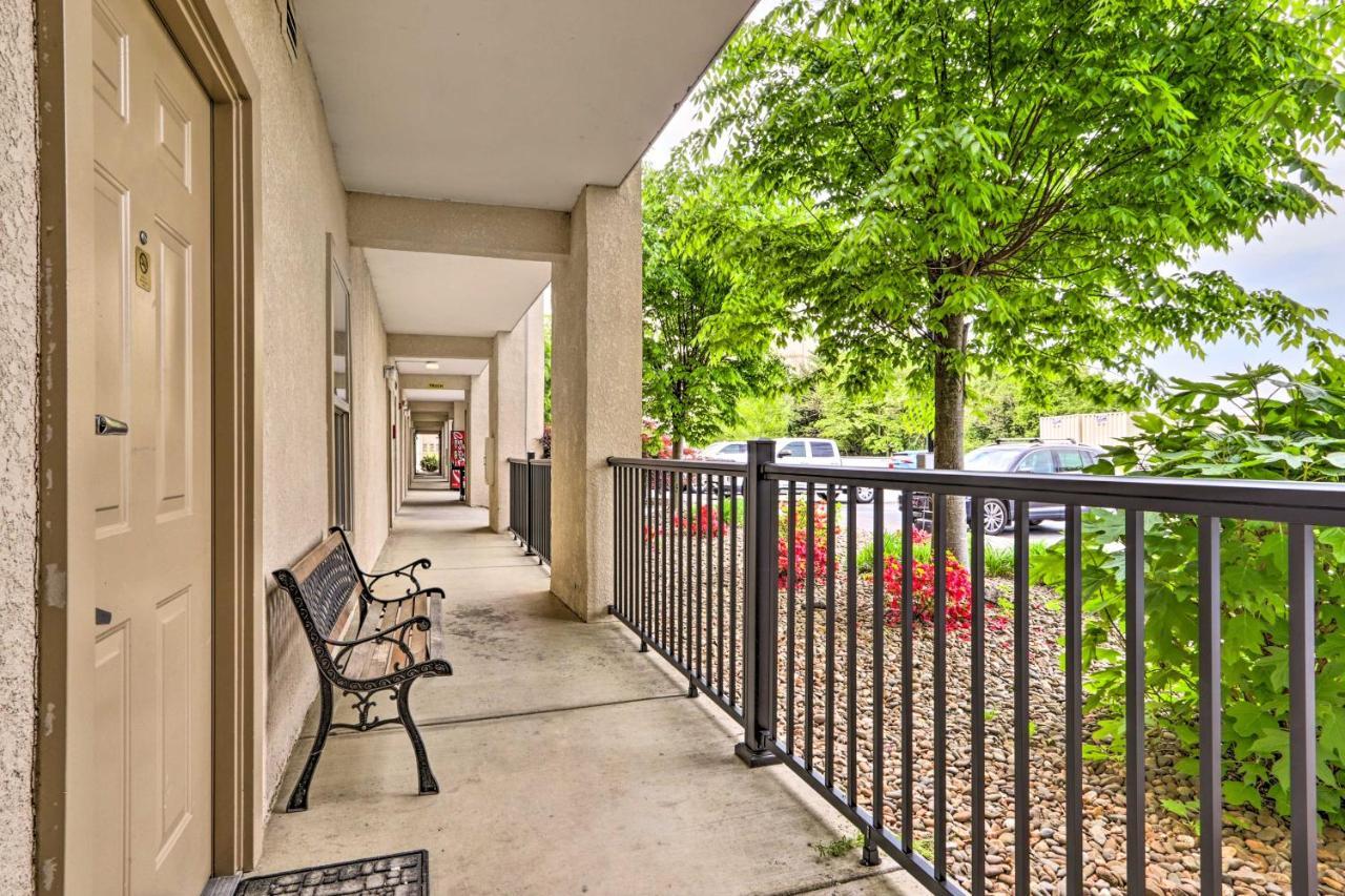 Downtown Pigeon Forge Condo With Pool Access! Esterno foto